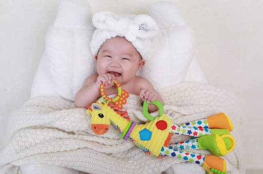 广州代怀供卵公司宝宝几个月会走路